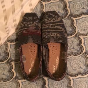 Tribal Print Toms 👣 NWT